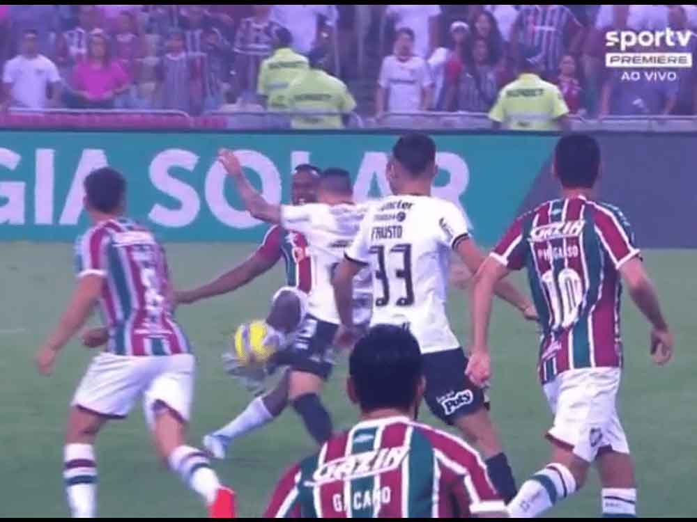 Corinthians busca empate com o Fluminense no Maracanã