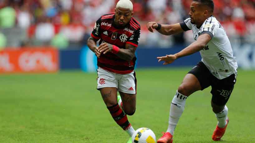 Flamengo tropeça em casa e vê vantagem do Palmeiras se manter