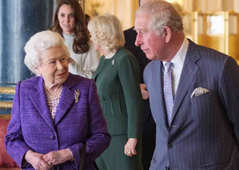 Rei Charles 3º promete servir com ‘lealdade e amor’ em primeiro discurso como monarca