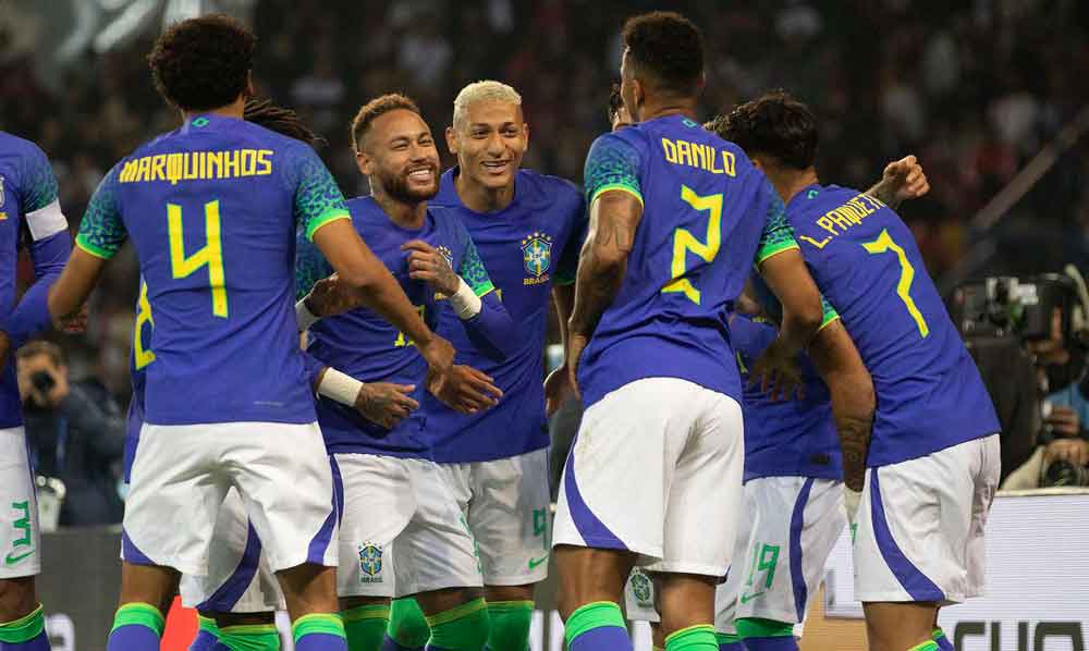 Brasil goleia Tunísia no último amistoso antes da Copa do Mundo