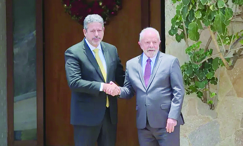 Lula e Lira se encontram pela 1ª vez na Capital Federal
