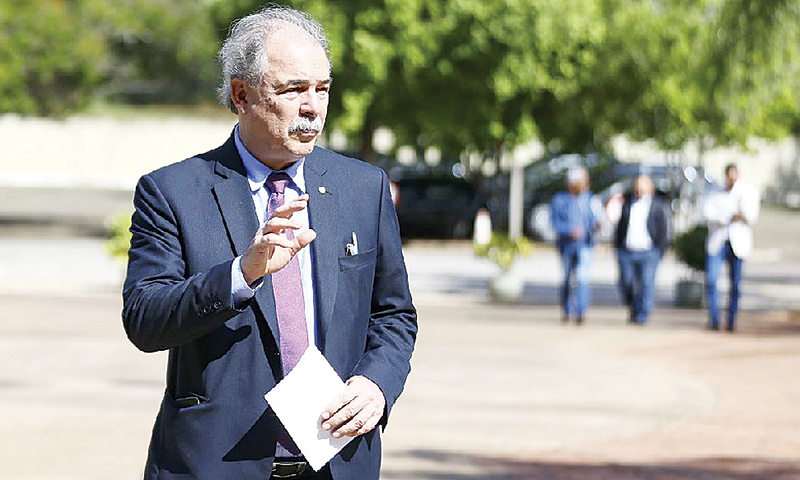 Ministro do governo Lula será civil, diz Aloizio Mercadante