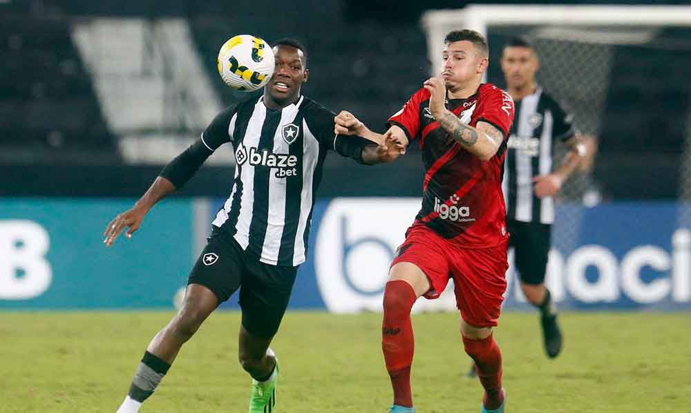 Botafogo é atropelado pelo Athletico-PR e perde vaga na Libertadores