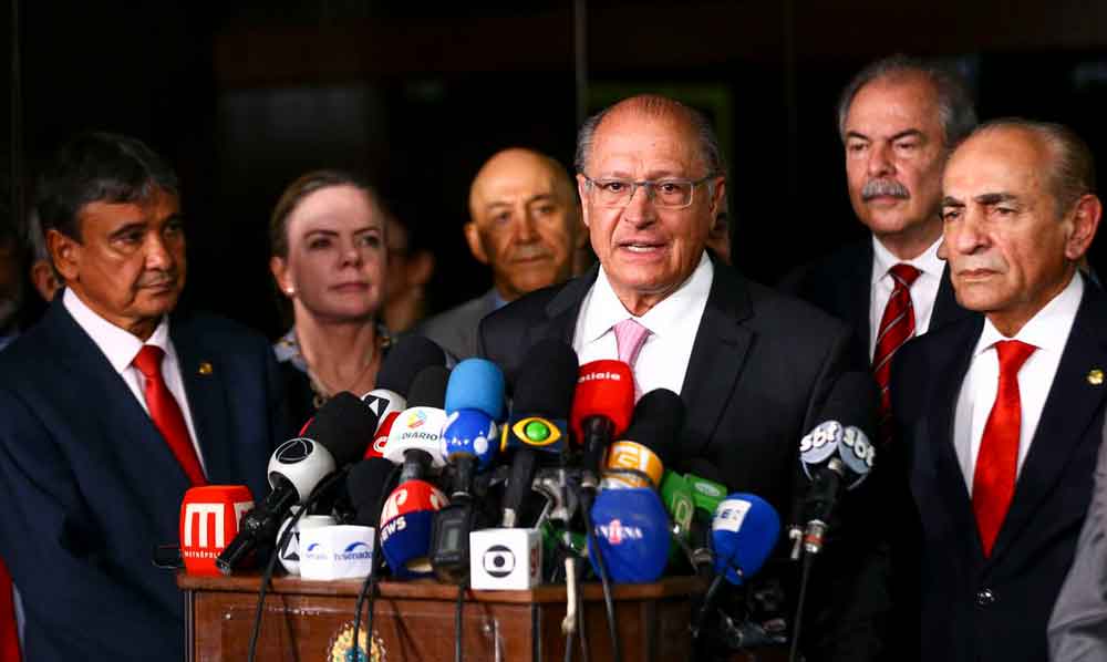 PSB deixa bloco de Lira em meio a rusgas do presidente da Câmara com o governo