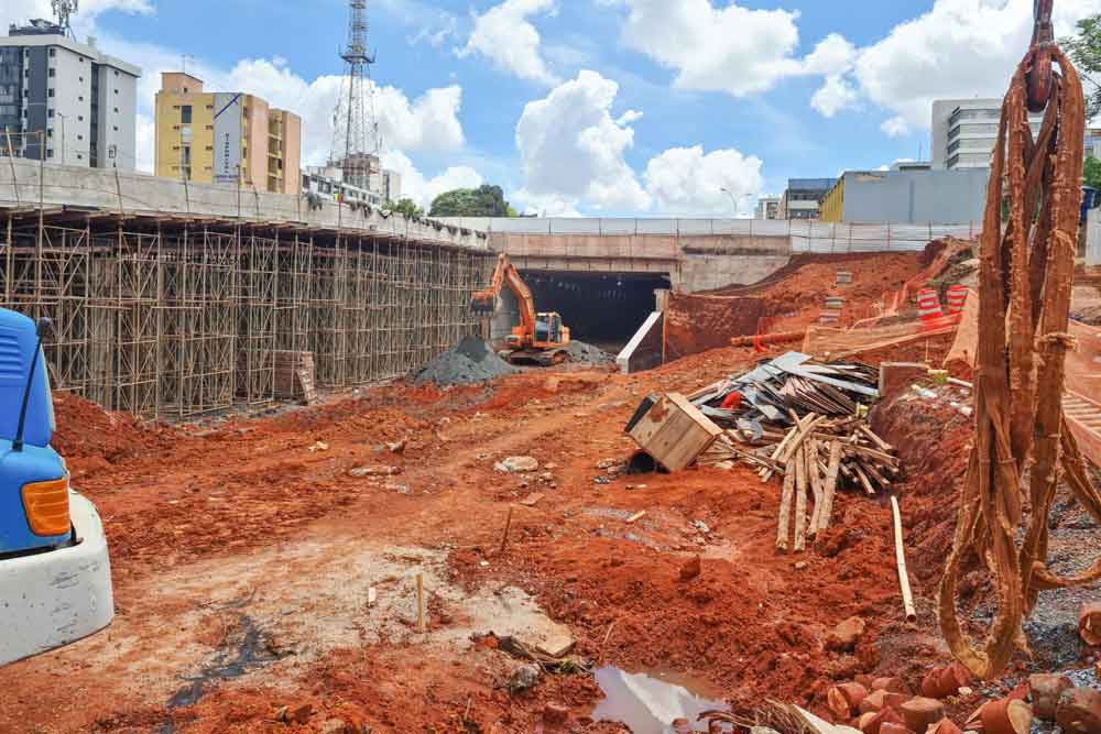 Começa a construção da pista que liga Elmo Serejo a Túnel de Taguatinga