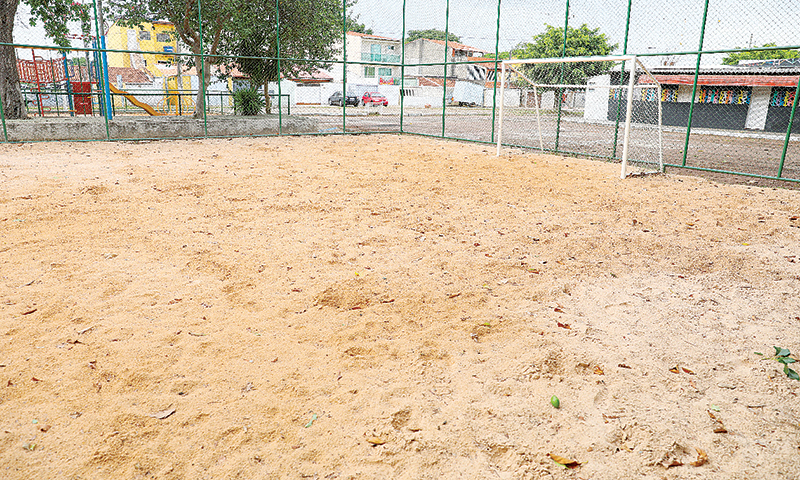 GDF investe R$ 1,6 milhão na construção de quadras de areia