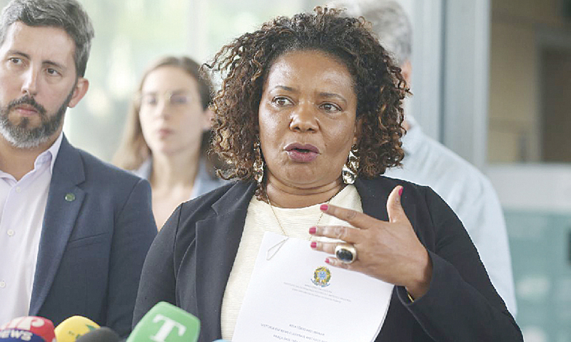 Ministra anuncia desbloqueio de quase R$ 1 bilhão da Lei Rouanet