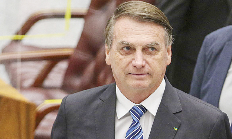 Ministro inclui documento em ação contra Bolsonaro no TSE