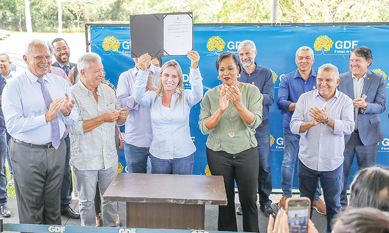 GDF lança obra da passarela da Água Mineral