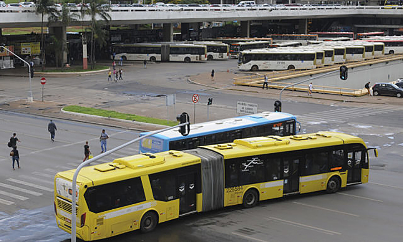 Mais ônibus para passageiros de Samambaia, Granja do Torto e Plano Piloto