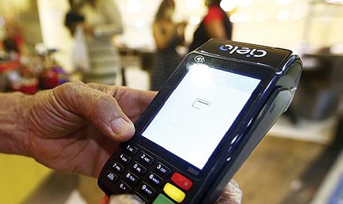 Receita passa a permitir quitação de débitos com cartão de crédito