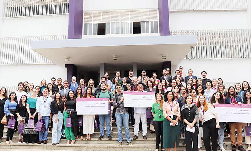 Alunos participantes do PIC-Ceub no DF recebem premiação