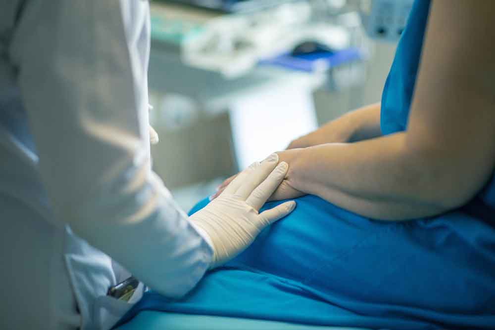País deve ter 17 mil novos casos de câncer no colo do útero até 2025