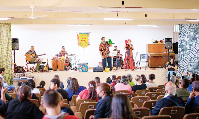 Musical “Cadê o bicho que tava aqui?”  chega ao teatro do Sesc Garagem