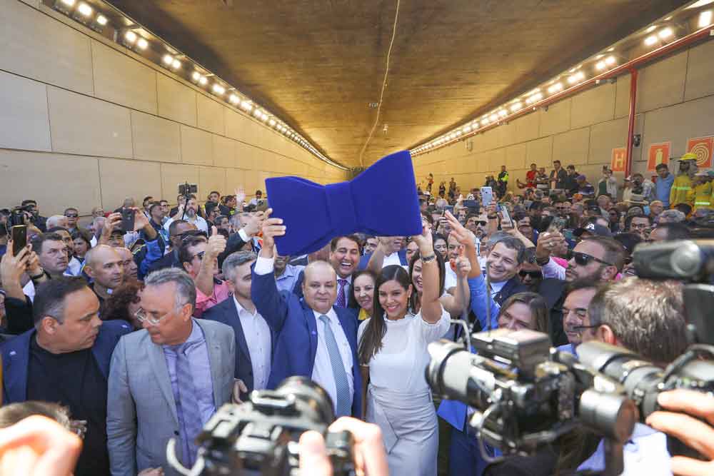 Governador Ibaneis Rocha entrega Túnel Rei Pelé, maior obra de sua gestão