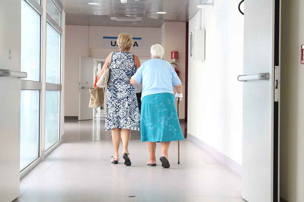 Lei distrital busca assegurar a implantação de centros de convivência do idoso no DF