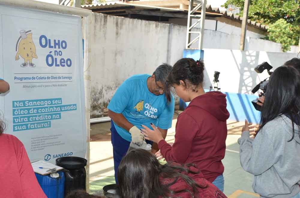 Goiás: Saneago incentiva descarte correto do óleo de cozinha