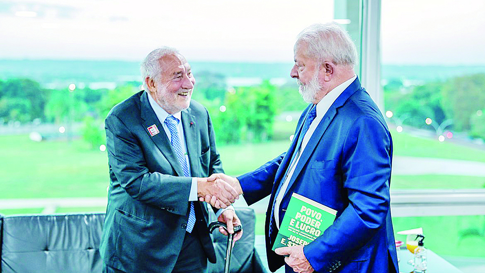 Lula agradece a Stiglitz o apoio sobre as medidas econômicas