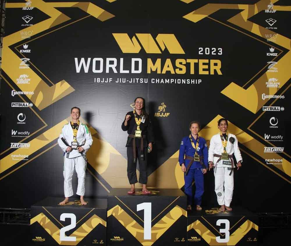 Atleta apoiada pelo Compete Brasília conquista título mundial de jiu-jítsu