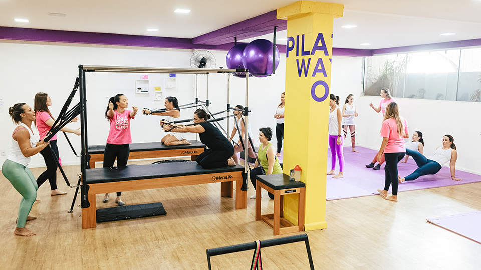 Mulheres com câncer de mama ganham aulas de pilates até o final do ano