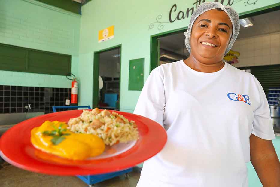 Conheça Dona Jô, vencedora da 1ª edição do concurso Sabor de Escola