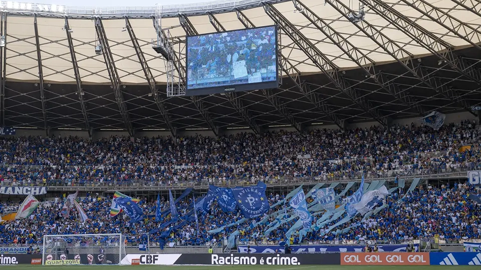 Cruzeiro enfrenta Athletico com torcida, após STJD aceitar recurso
