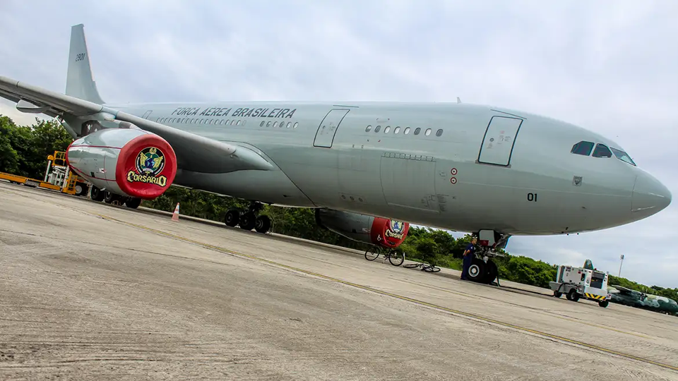 Terceiro voo de repatriação de brasileiros em Gaza decola do Rio de Janeiro