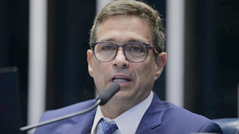 Campos Neto defende reformas para baixar juros