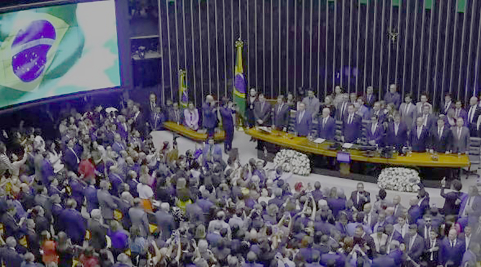 Governo avalia destinar a ministérios parte dos R$ 5,6 bi de emendas vetadas por Lula
