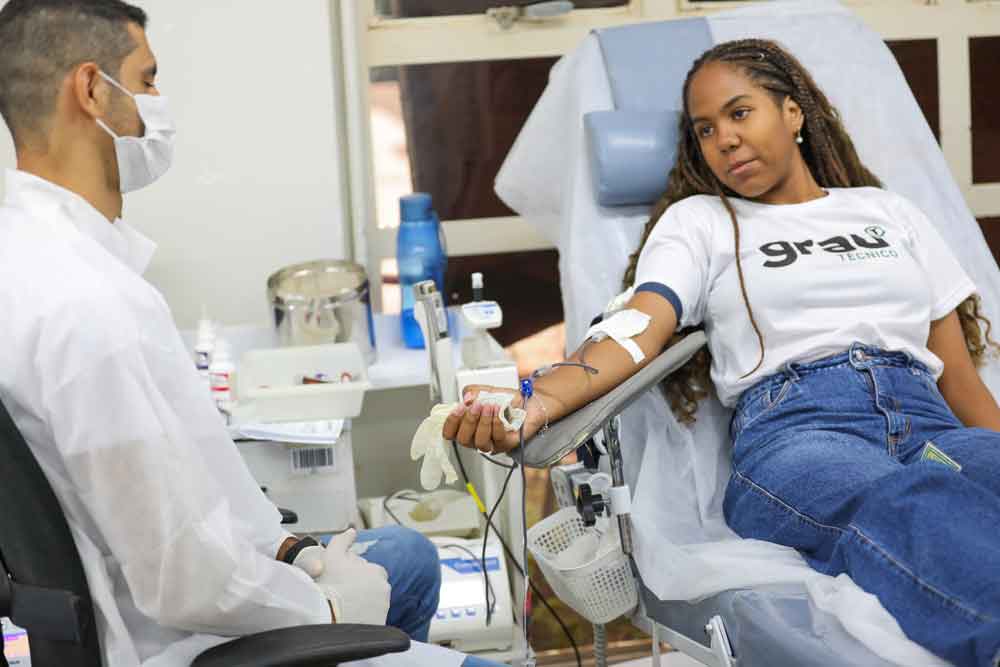 Com estoque baixo, Hemocentro chama população para doar sangue e plaquetas