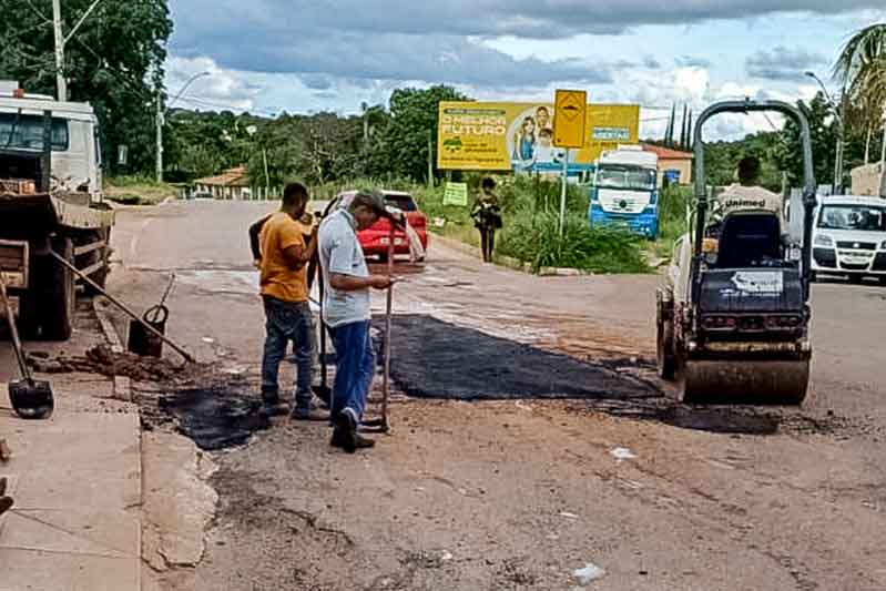 Serviços de drenagem e manutenção asfáltica nas ruas de Vicente Pires