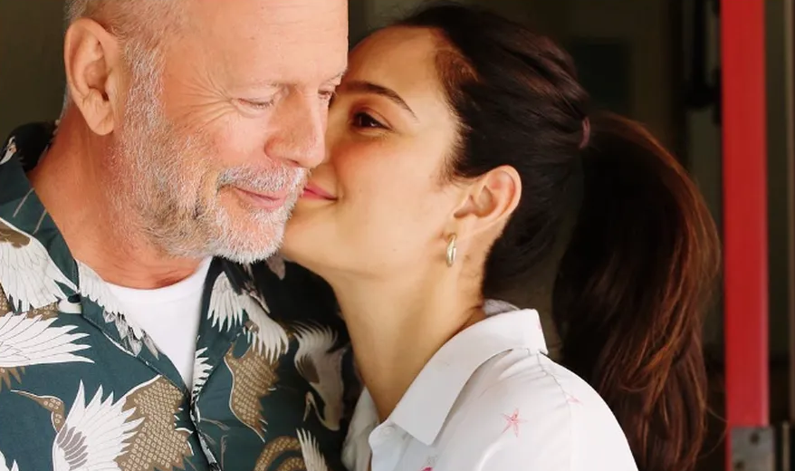Mulher de Bruce Willis celebra os 15 anos de casamento: ‘União mais forte do que nunca’