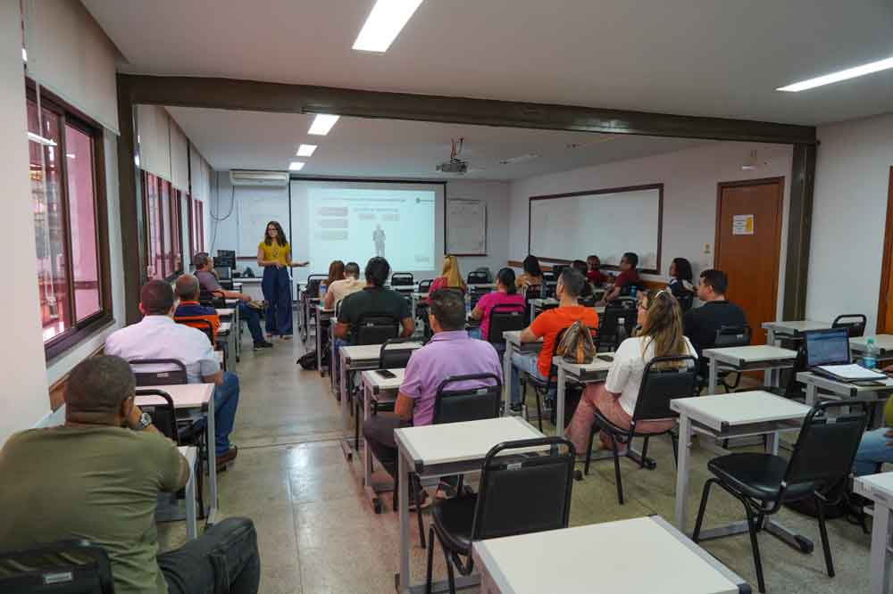 Governo de Goiás abre seleção para instrutores externos da Escola de Governo