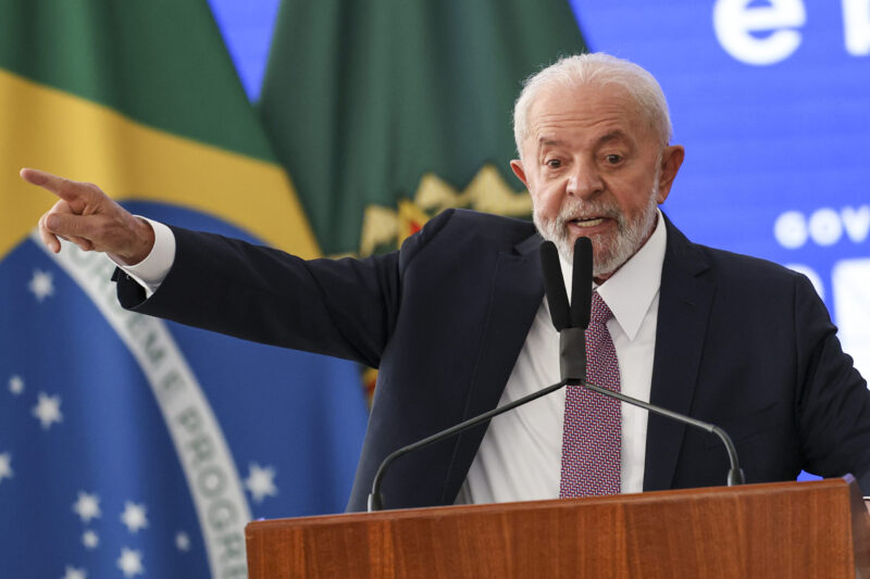 Lira, Bolsonaro, corte de gastos e Petrobras: os sete recados de Lula em café com jornalistas