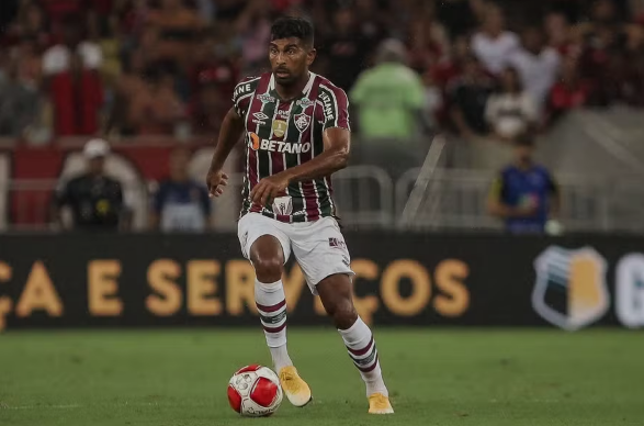 Thiago Santos, do Fluminense, tem lesão e vira mais um desfalque para Fernando Diniz