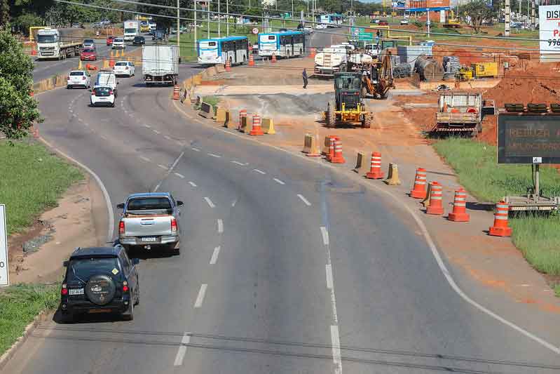 Motoristas que trafegam pela Estrada Parque Núcleo Bandeirante terá o fluxo retomado