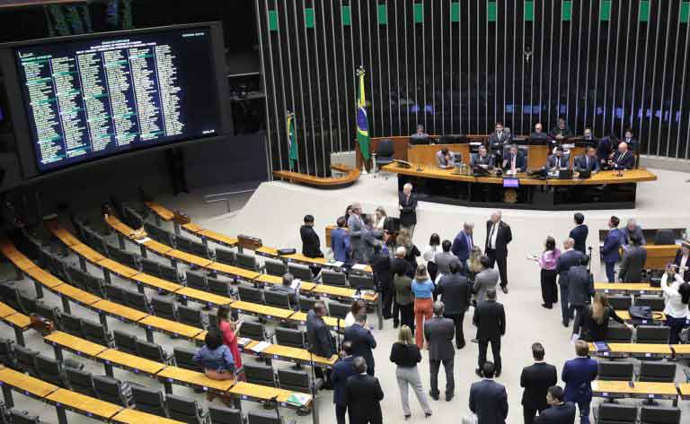 Plenário da Câmara aprova projeto que suspende dívida do RS por três anos