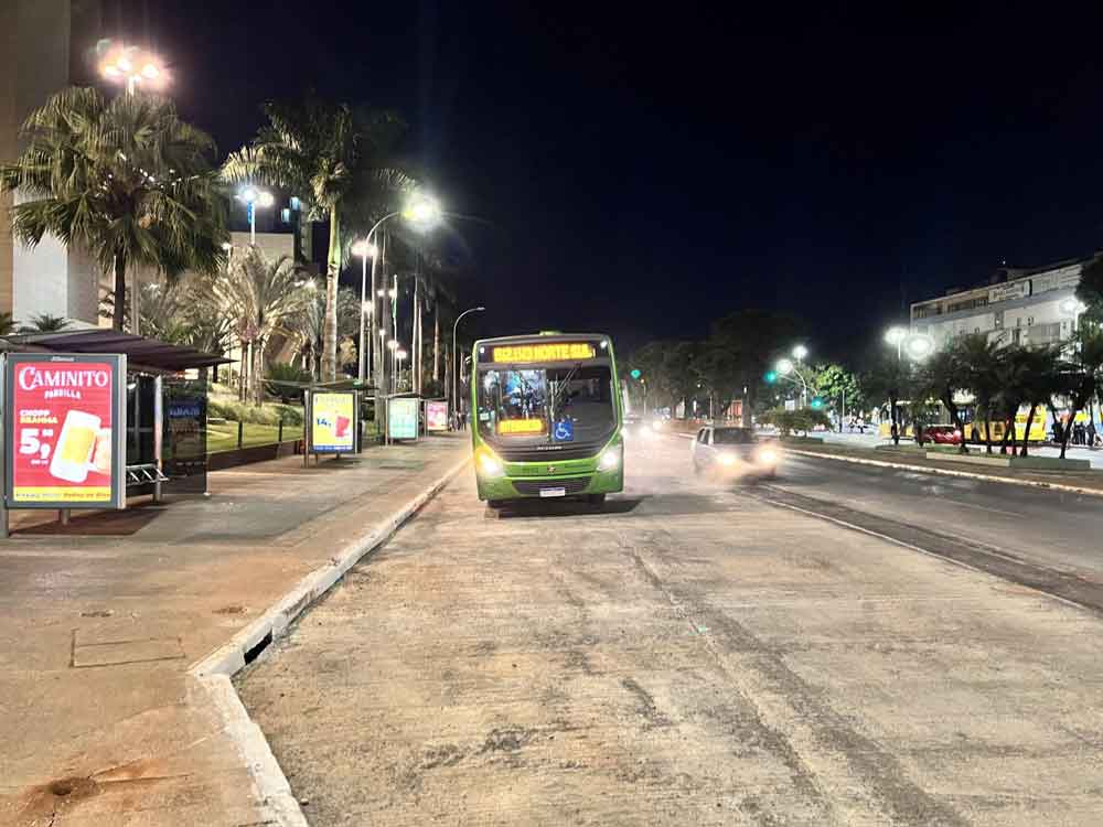 Liberada para uso parada de ônibus em frente ao Pátio Brasil