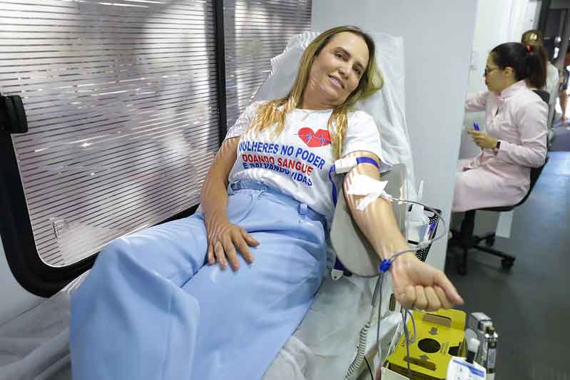 Vice-governadora participa de campanha de doação de sangue no Parque da Cidade