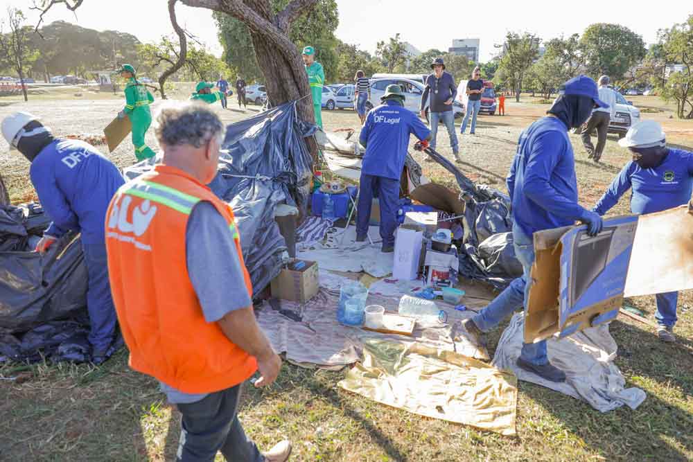 Ações do GDF realizam atendimentos a pessoas em situação de rua de três regiões