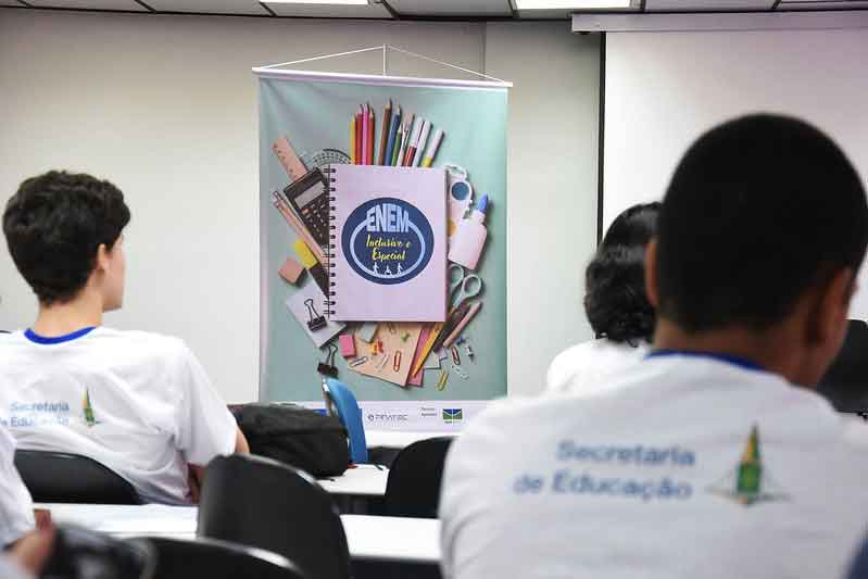 Enem Inclusivo e Especial: oportunidade de preparação a estudantes com deficiência