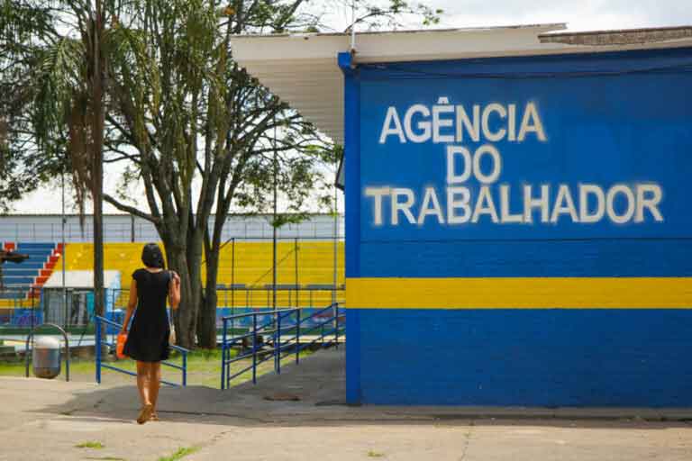 Semana termina com 686 vagas de emprego nas agências do trabalhador