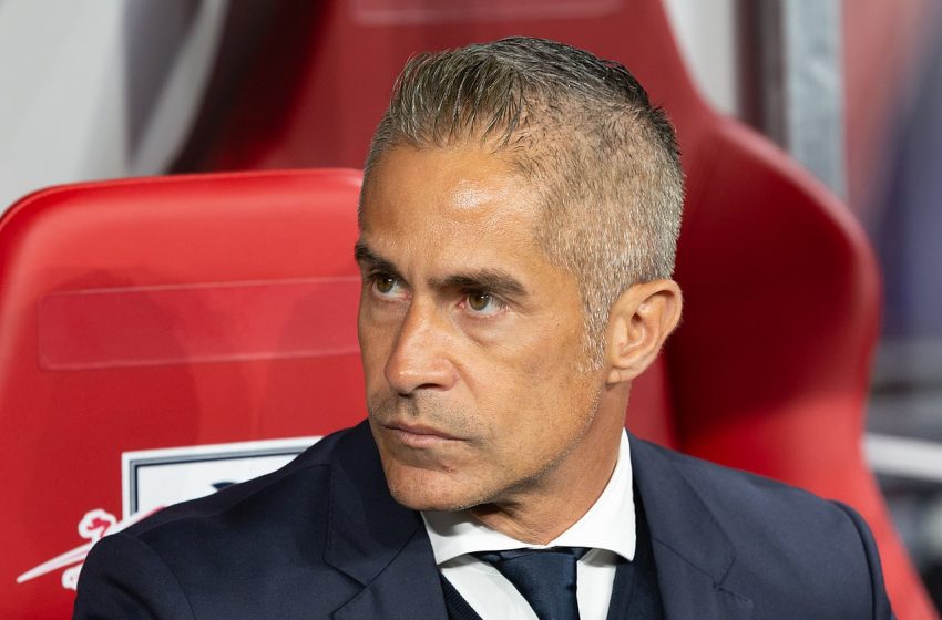  Sylvinho, ex-Corinthians, pode ser o novo técnico do Athletico