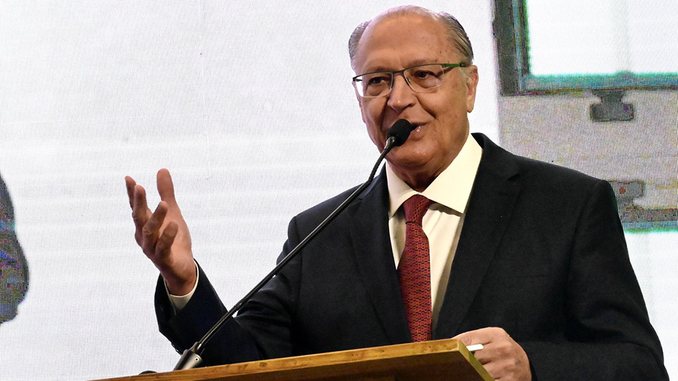 Alckmin diz que mercado é ‘estressado’ e vê tendência de queda no dólar