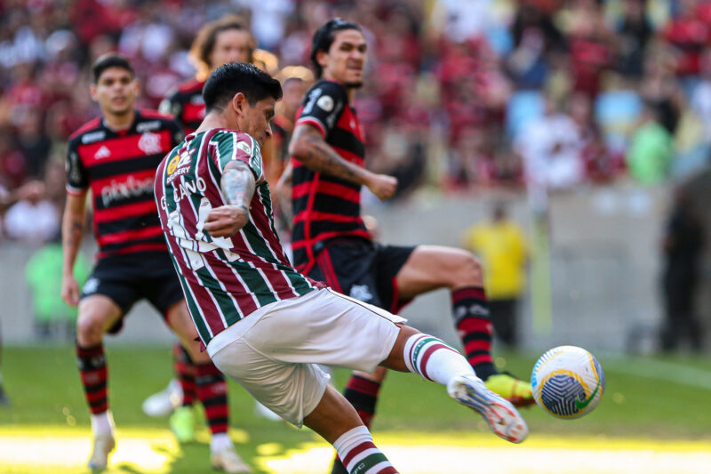 Fluminense tem mais de 80% de chance de cair, Flamengo chega a 27% de título