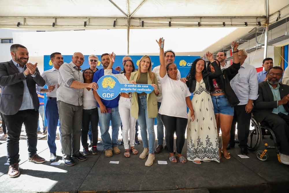 Famílias em situação de vulnerabilidade ganham apartamentos no Sol Nascente