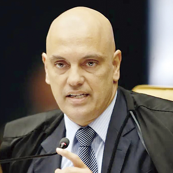 Moraes multa X e Starlink em R$ 5 milhões por dia por descumprimento de bloqueio da rede