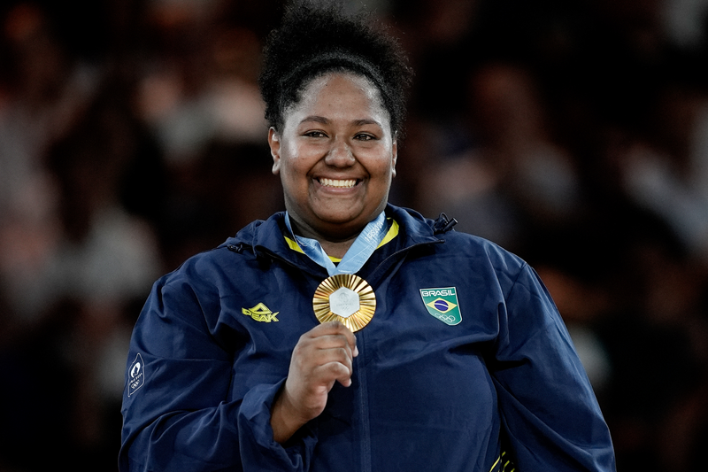 Judoca Beatriz Souza conquista o primeiro ouro brasileiro em Paris