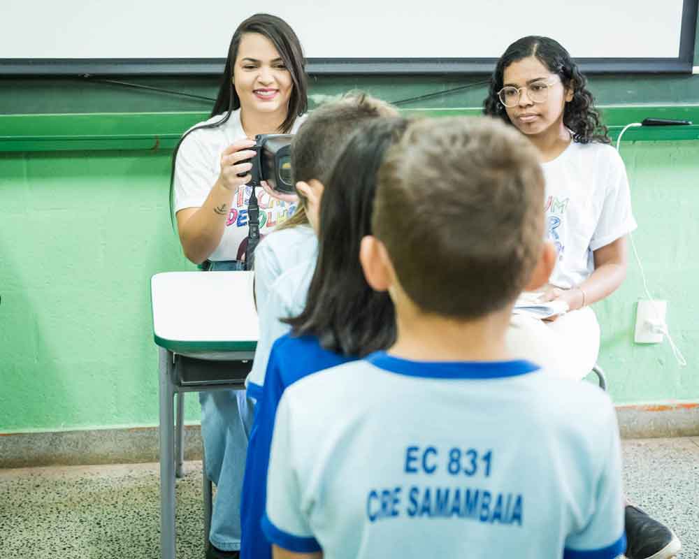 Alunos de escola pública de Samambaia passam por triagem oftalmológica