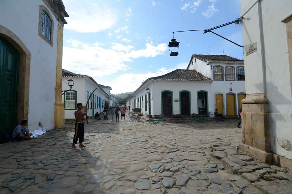 Concurso Prefeitura de Paraty: saiu edital com 324 vagas! Iniciais de até R$ 10.066,14